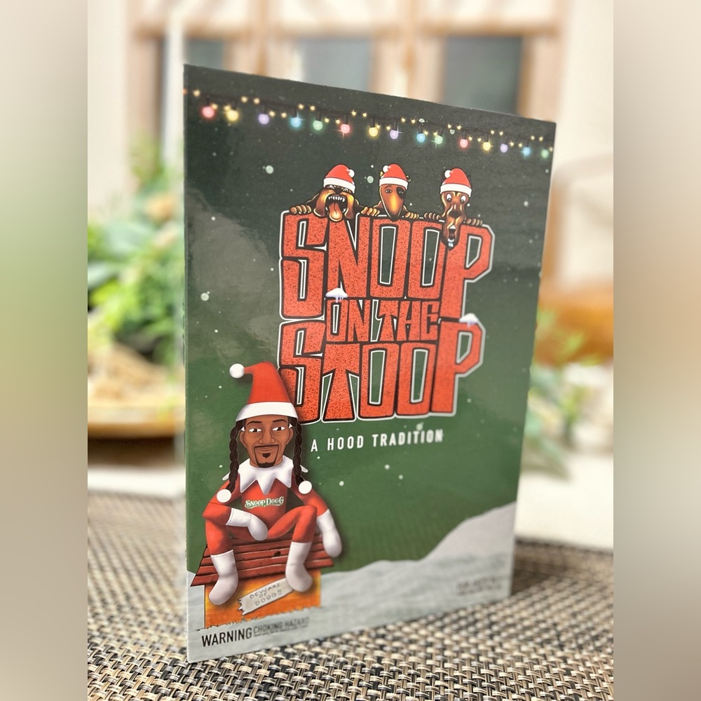 Christmas Snoop On The Stoop a Hood Tradition